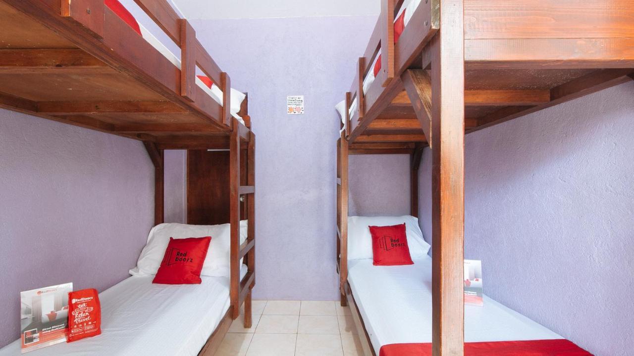 Bernwoods Extyn B&B Dormitory Iloilo City Bagian luar foto